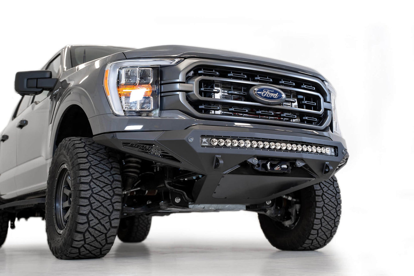 2021-2023 Ford F-150 Stealth Fighter Winch Bumper Delantero