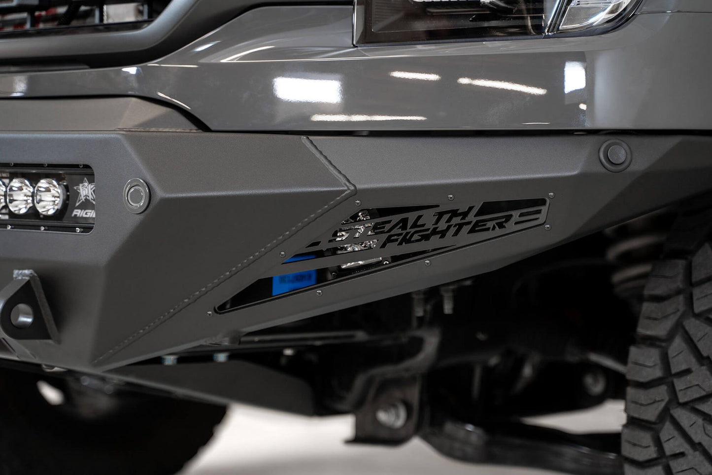 2021-2023 Ford F-150 Stealth Fighter Winch Bumper Delantero