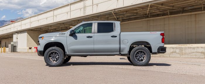 SST2.1 Premium 2019-2025 Silverado 1500 4" High Country / 2" Trailboss