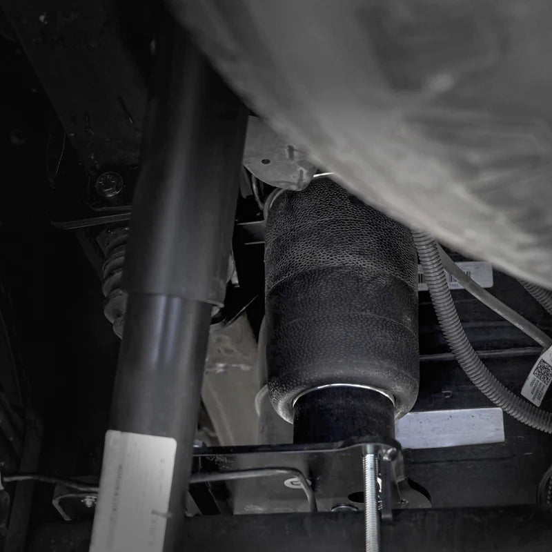 LogIQ 2019+ Chevrolet 1500 Load Leveling Air Spring Kit