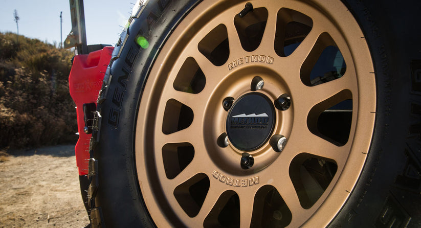Method 703 Bead Grip Bronze 17X9 6X139 ET-12